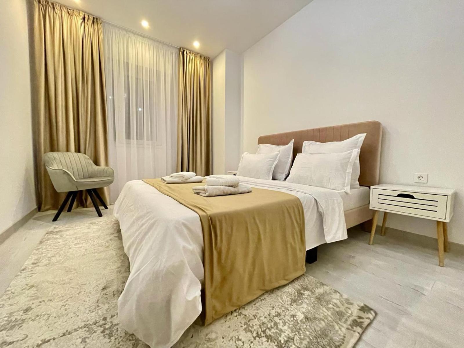 Yamaluxe Apartments - Silent & Primitive With Relaxing Area Bucarest Esterno foto